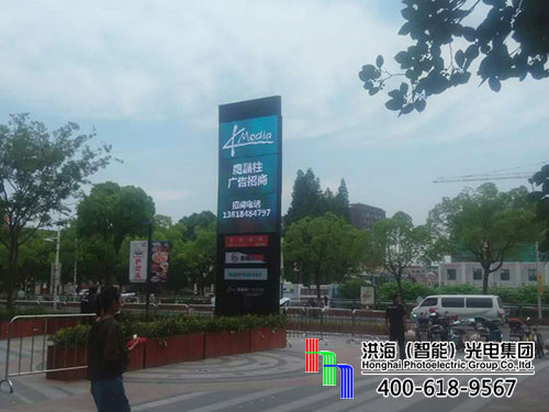 廣告界”新網紅”—LED旋轉魔方柱屏再次登陸上海